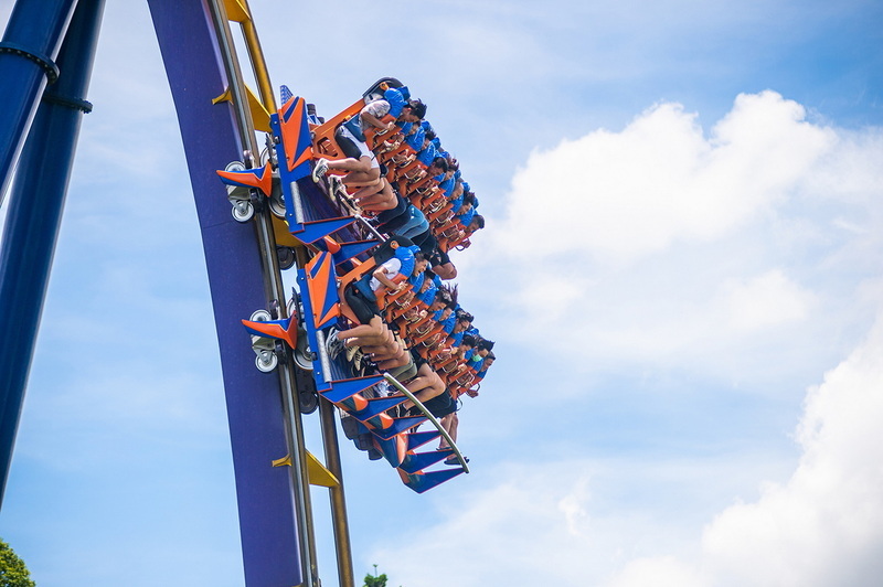 劍湖山樂園飛天潛艇故障 16名遊客一度卡在高空