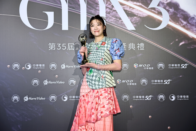 客語歌手得主柔米感謝生命中人事物 邱淑蟬謝音樂家