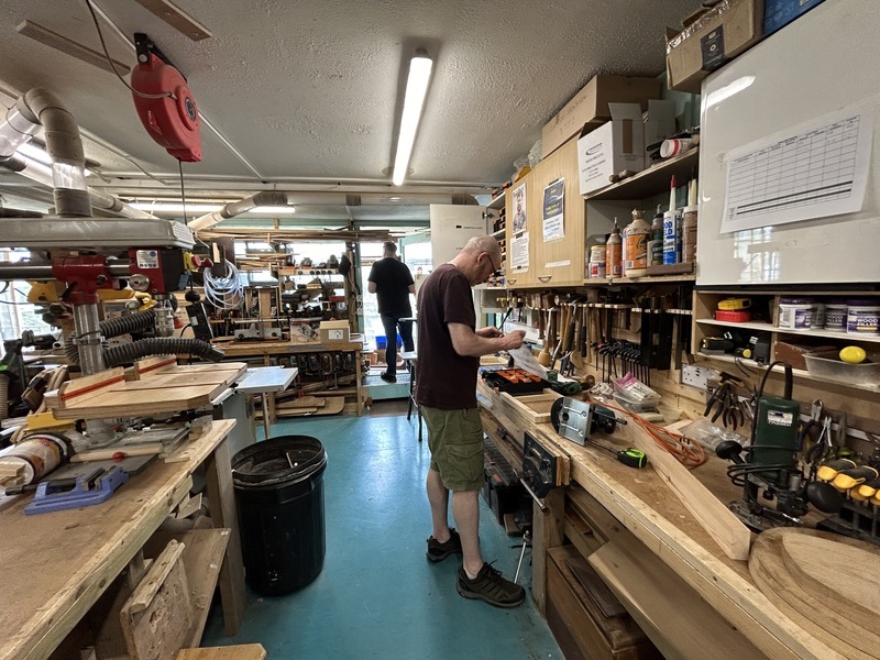 教育部官員訪英 考察男士工棚經驗讓台灣熟男不孤單