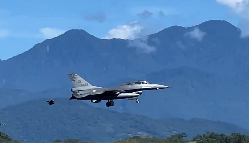 戰機志航轉場飛彈快艇進駐富岡 台東漢光演習熱身