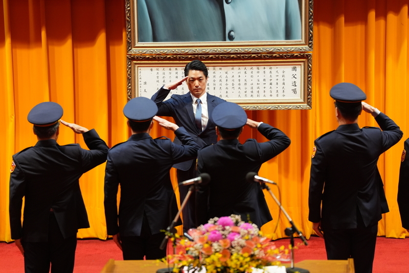 出席分局長交接典禮 蔣萬安提交通治安4重點