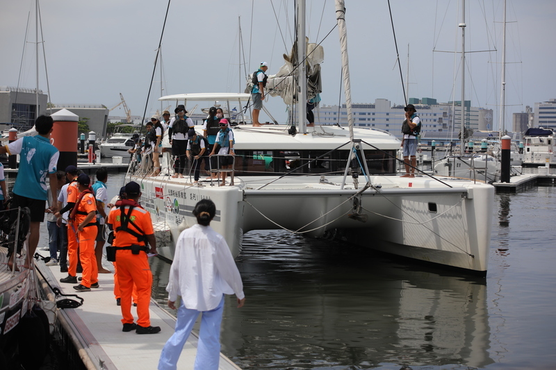 36校接力駕船繞台抵高雄 南高3校加入航向小琉球