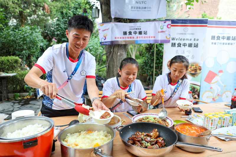 奧運台灣膳食公寓「小籠包」上菜 雷千瑩直呼感動