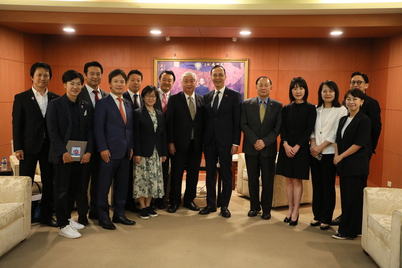 朱立倫會見日本跨黨派國會團 交換區域安全意見