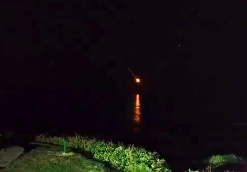 東海岸即時影像拍到火球 是否中國火箭殘骸引好奇