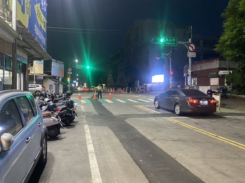 竹市學府路施工瓦斯管遭挖破 逾百用戶受影響