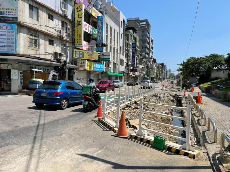 學府路人行道工程延宕惹議 竹市：管線遷移影響