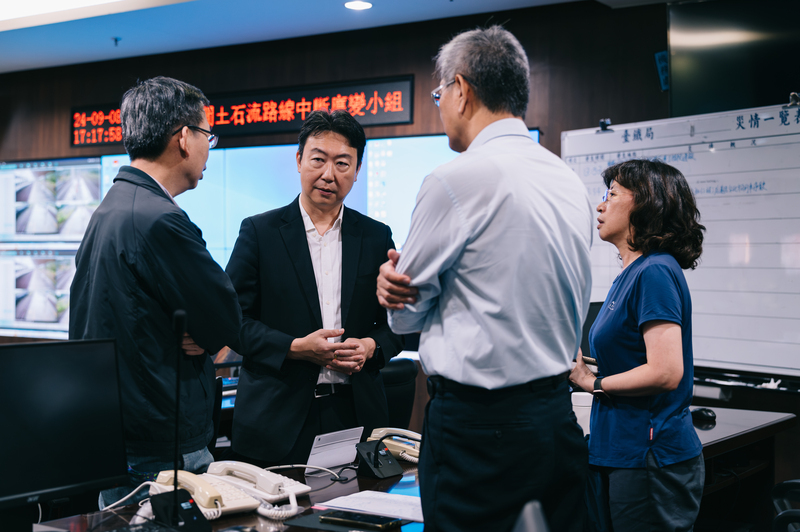 交長陳世凱上任遇鐵公路中斷 1天內環島一周