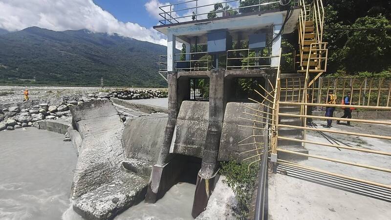 花蓮二子山渡溪父遺體發現處外300米 尋獲幼童遺體