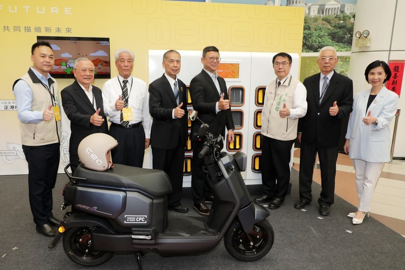 台灣中油軟碳電池服務機車 台南首發設22換電站