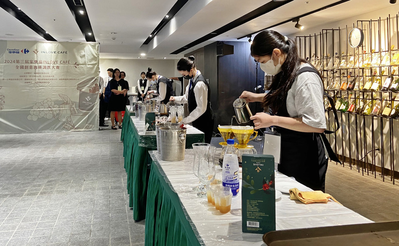 家樂福全國創意咖啡調飲初賽 弘光科大登場