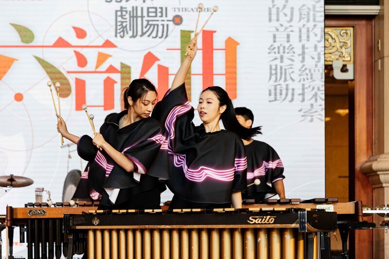 擊樂劇場「六部曲」 團員歌舞拋接樣樣來