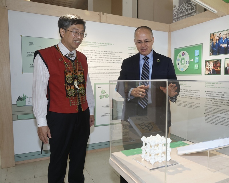 唐獎得主參觀榮耀展 讚展示生動活潑具啟發性