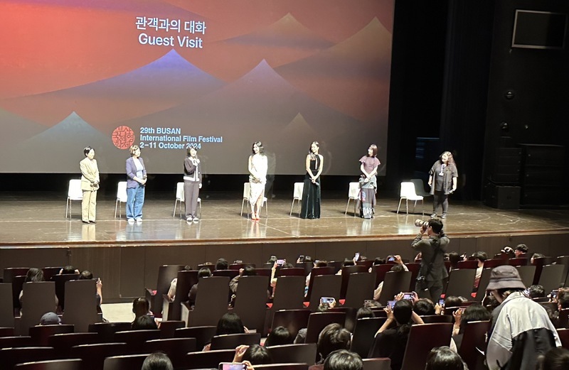 「影后」釜山影展首映 陳庭妮表白偶像趙寅成