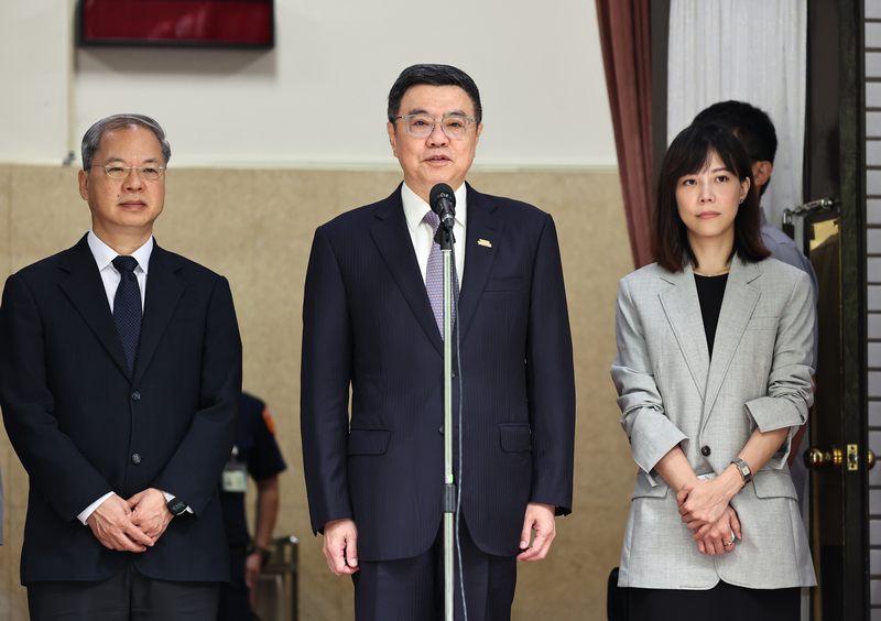 朝野黨團中午餐敘化解僵局 卓榮泰：盼輕鬆有願景