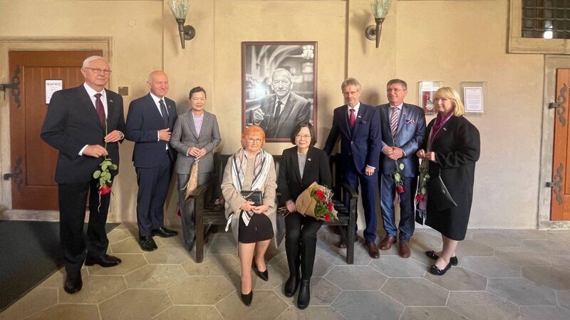 外交部：蔡英文訪捷克法國比利時 深化台歐關係