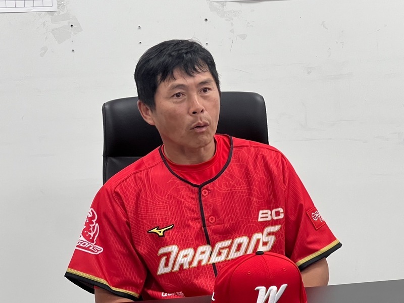 龍隊火球男森榮鴻多次動刀 手指神經壞死確定退役