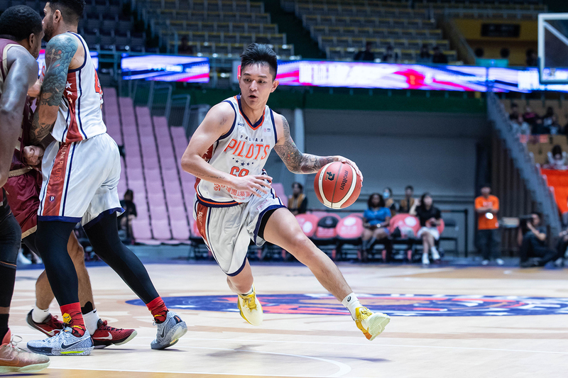 PLG領航猿一哥盧峻翔飆26分 率隊開季3連勝