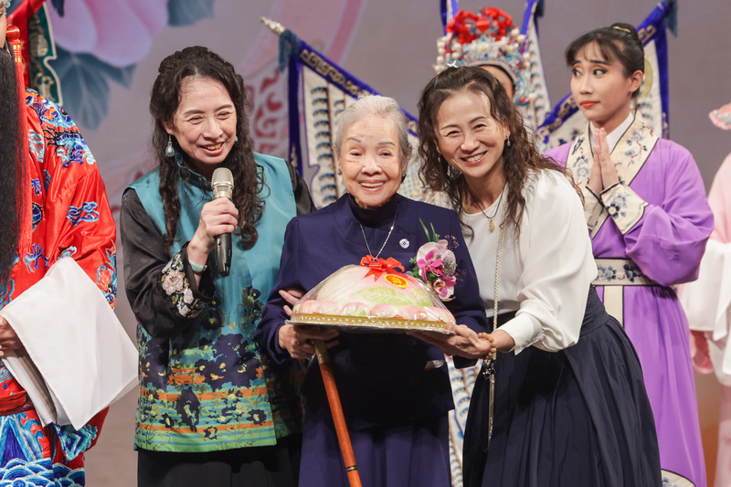 人間國寶廖瓊枝提前慶90大壽 藝文界人士祝賀