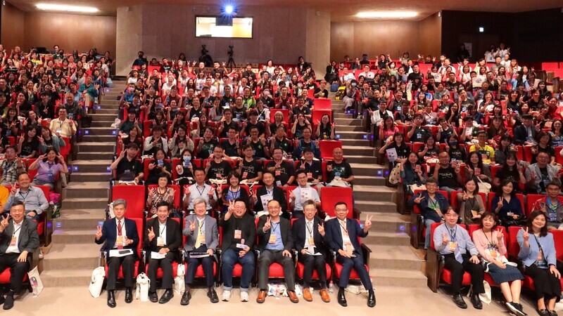 「夢的N次方」整合數位教學 10年逾5萬教師研習