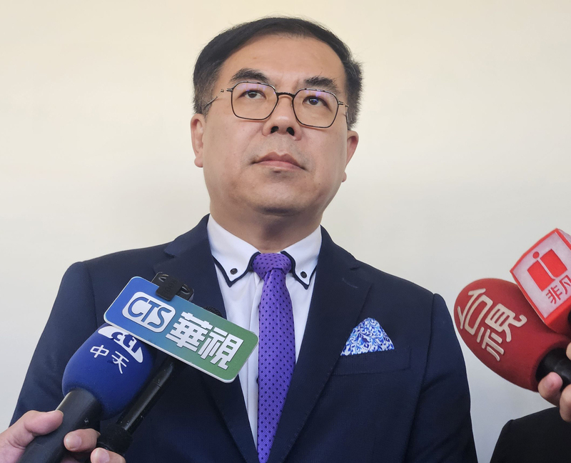 旅館、光電及文教設施環評 彭啓明：仍由中央審查