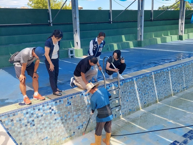 游泳課不用穿襪子了 教育部補助台東高中改善泳池
