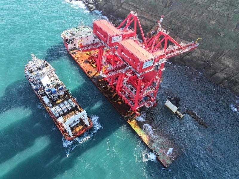 貨輪擱淺野柳抽出5噸油暫停 估29日再抽殘油