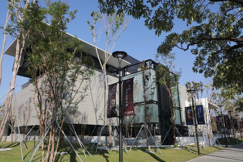 全球最大燒肉旗艦園區「碳佐麻里」 台南開幕