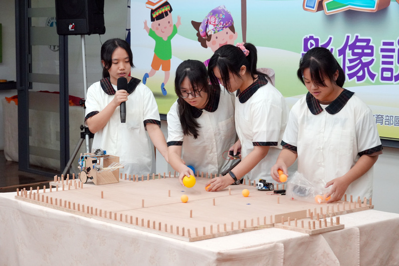 南市南化國中機器人教育 翻轉偏鄉資源