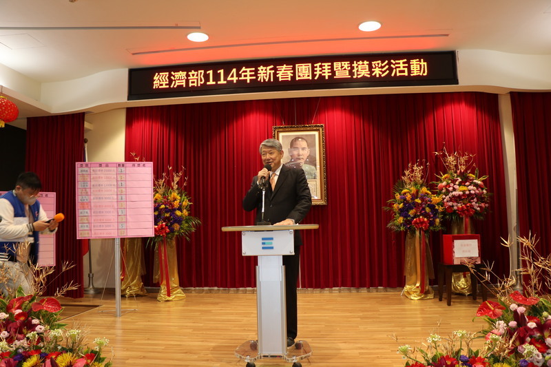 川普向加墨中徵關稅 經長：未雨綢繆協助台商因應