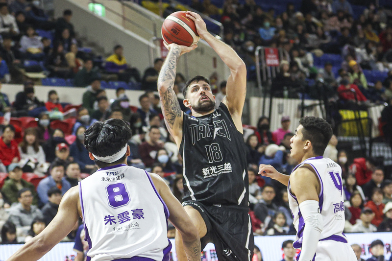 TPBL老將莫爾曼26分帶頭衝 戰神擊敗攻城獅