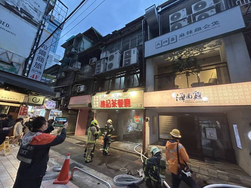 北市西門町商圈竄火舌 茶餐廳遭殃部分廚具燒燬