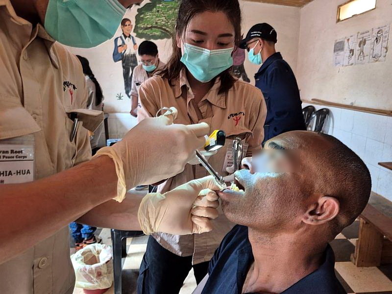 路竹會：馬達加斯加義診每天千人排隊 再累都值得