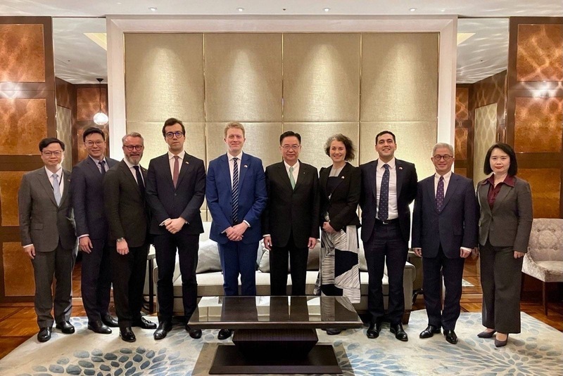 吳釗燮宴請台英國會小組 盼挺台推半導體供應鏈倡議