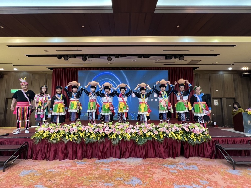 傳承族語歌聲 杵音文化藝術團獲傑出團體貢獻獎