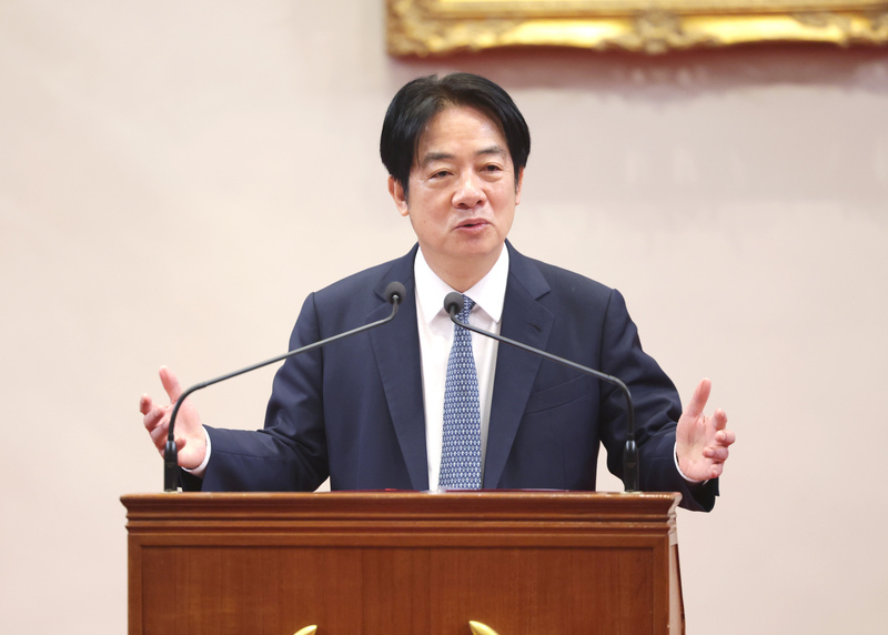 賴總統接見傑出店長 允全力助中小微型企業找通路