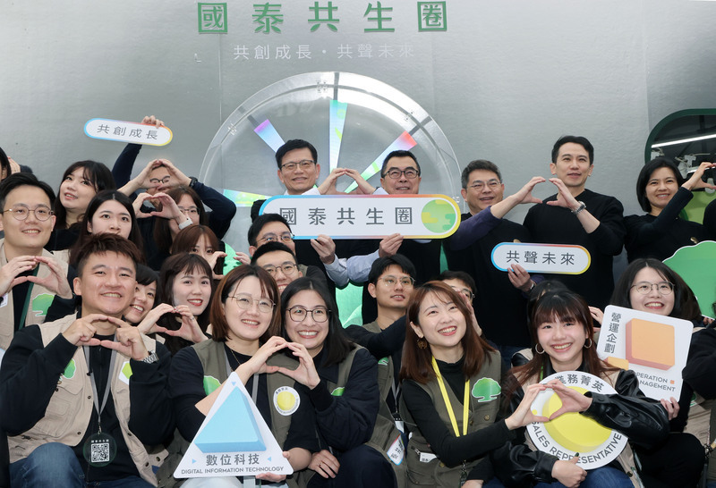 台大徵才博覽會 金控搶人才釋逾3萬職缺