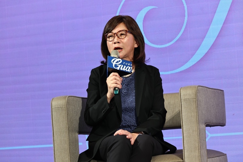 陳昭如分享接洽李珠珢過程 抱電腦赴韓國簡報