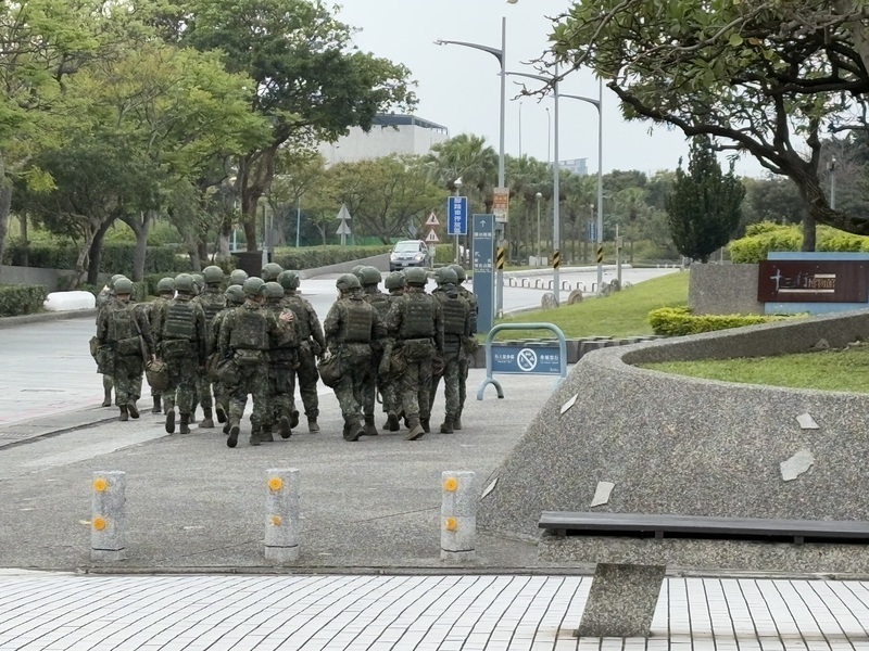 國軍立即備戰操演首日 共軍機艦執行聯合戰備警巡