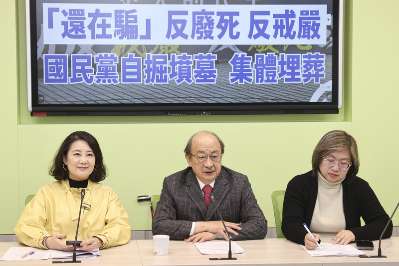 藍推反戒嚴反廢死公投 柯建銘：一騙再騙自掘墳墓