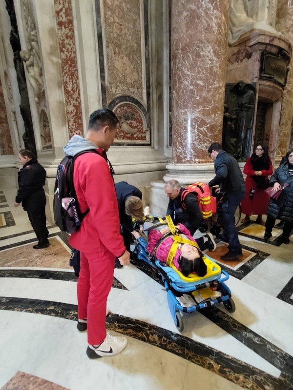 台灣遊客在梵蒂岡教堂內被落石擊中 送醫無大礙