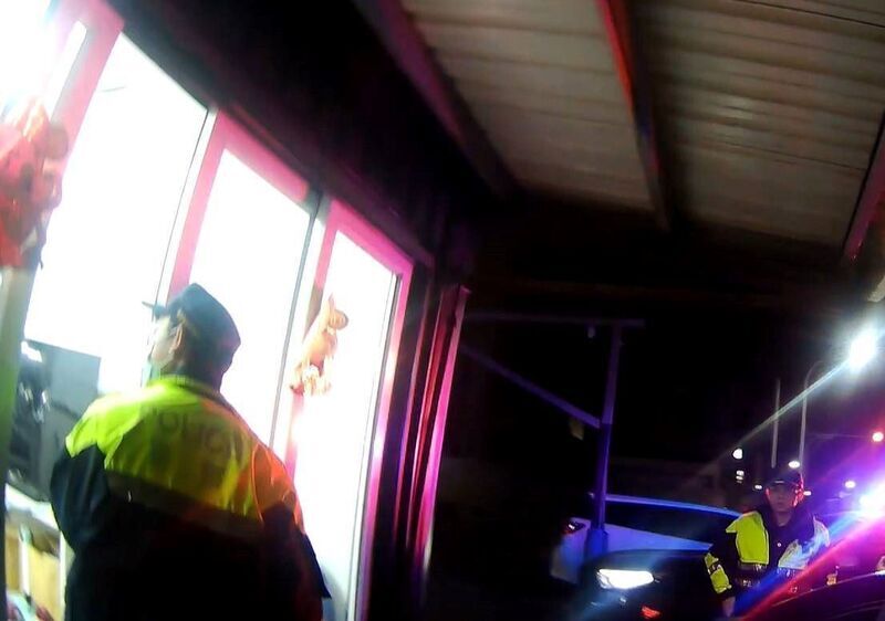 澎湖球棒隊清晨出沒 年輕人口角棍棒砸店警逮3車4人