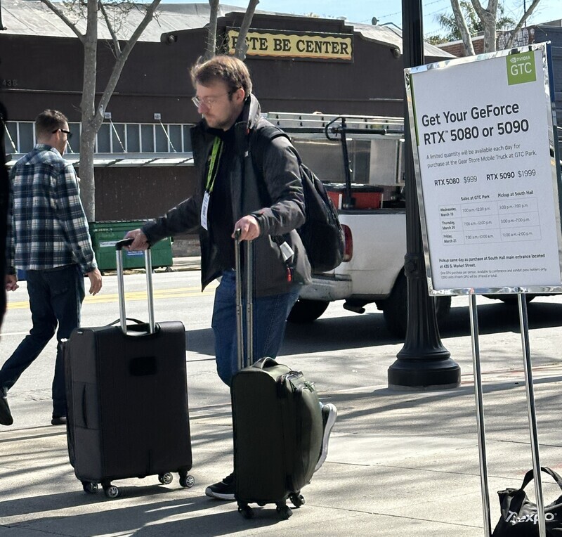 輝達GTC限量銷售RTX 5090顯卡 凌晨3時展開排隊