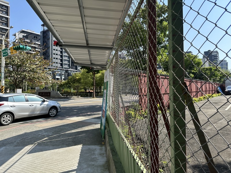 桃市施工圍籬標準圖例4/1上路 盼助人車行安全