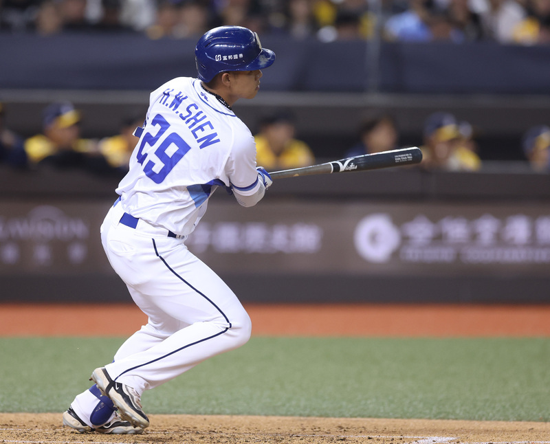 申皓瑋熱身賽打擊率破4成狀態佳 鋒總讚：慢慢長大