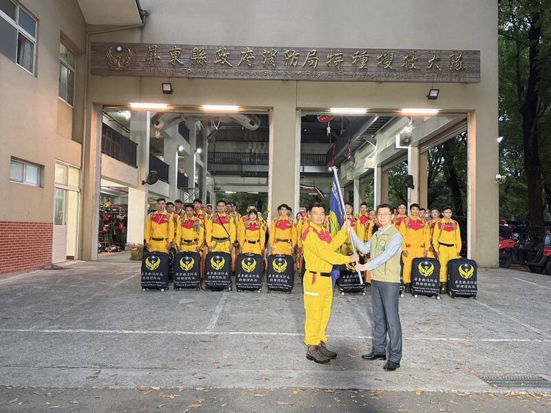 緬甸地震 屏東40人搜救隊清晨整裝出發