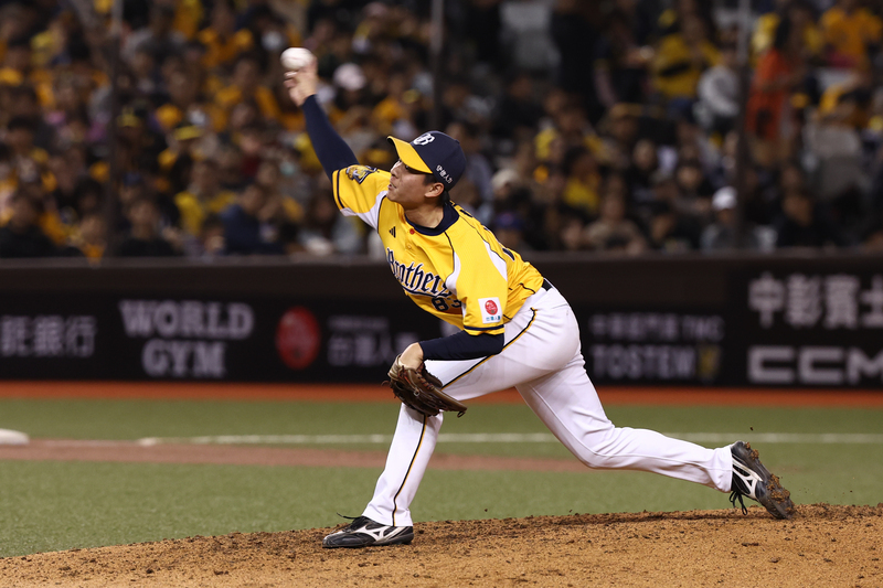 平野惠一期待兄弟2新秀投手 新球季盼兼顧養成