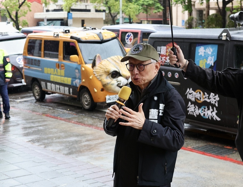 罷免藍委行動車啟動掃街 曹興誠盼走遍全台角落