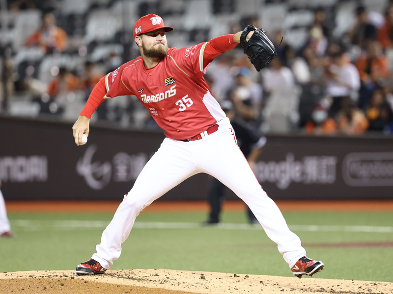 龍隊打爆獅隊 葉君璋：對手開賽守備瑕疵影響大