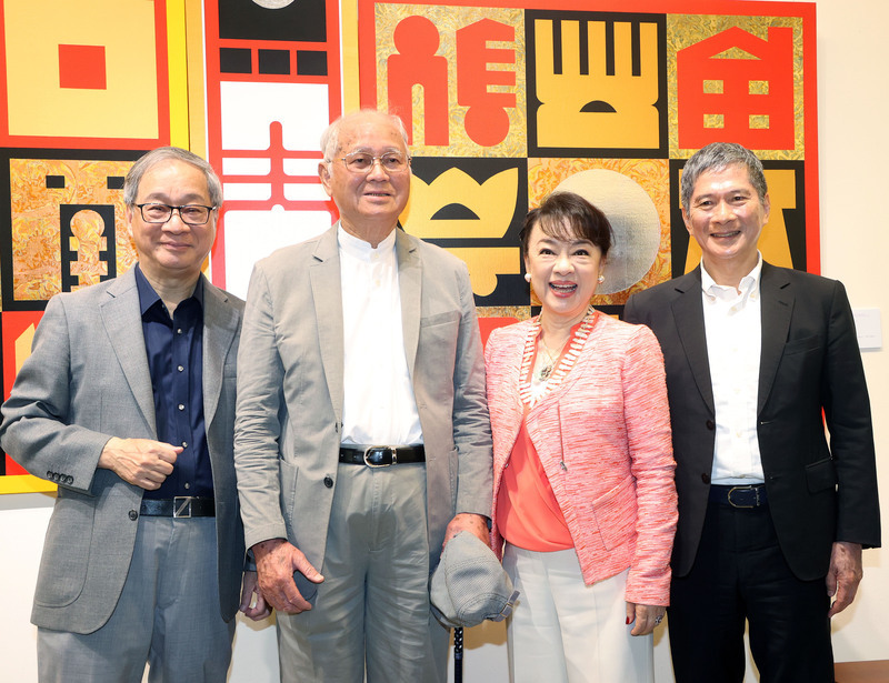 中正紀念堂徹儀隊增觀光人次 台灣美術院前進展出